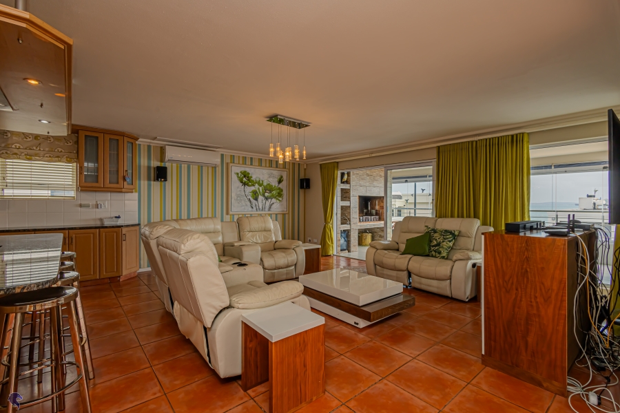5 Bedroom Property for Sale in Waterfront Western Cape